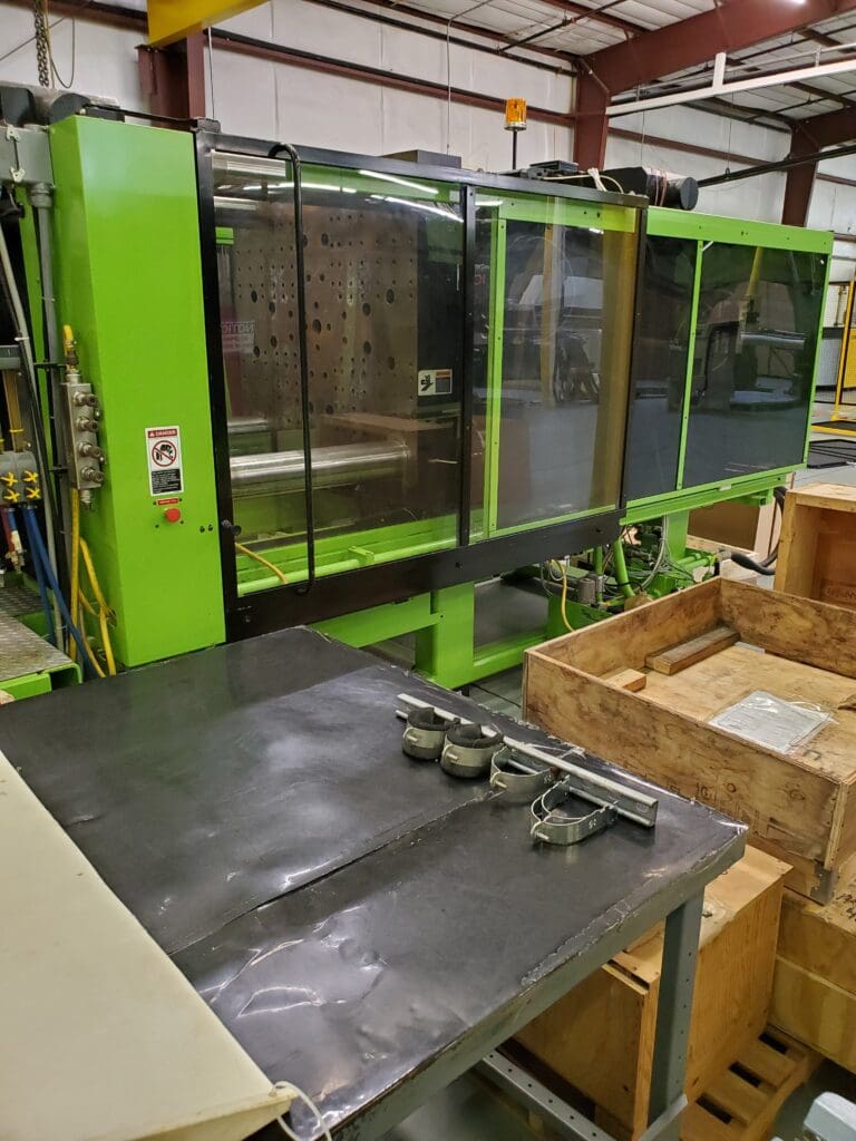 Used Engel 3550/600 Injection Molding Machine For Sale
