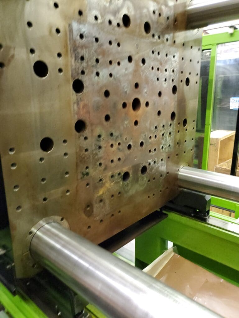 Used Engel 3550/600 Injection Molding Machine For Sale