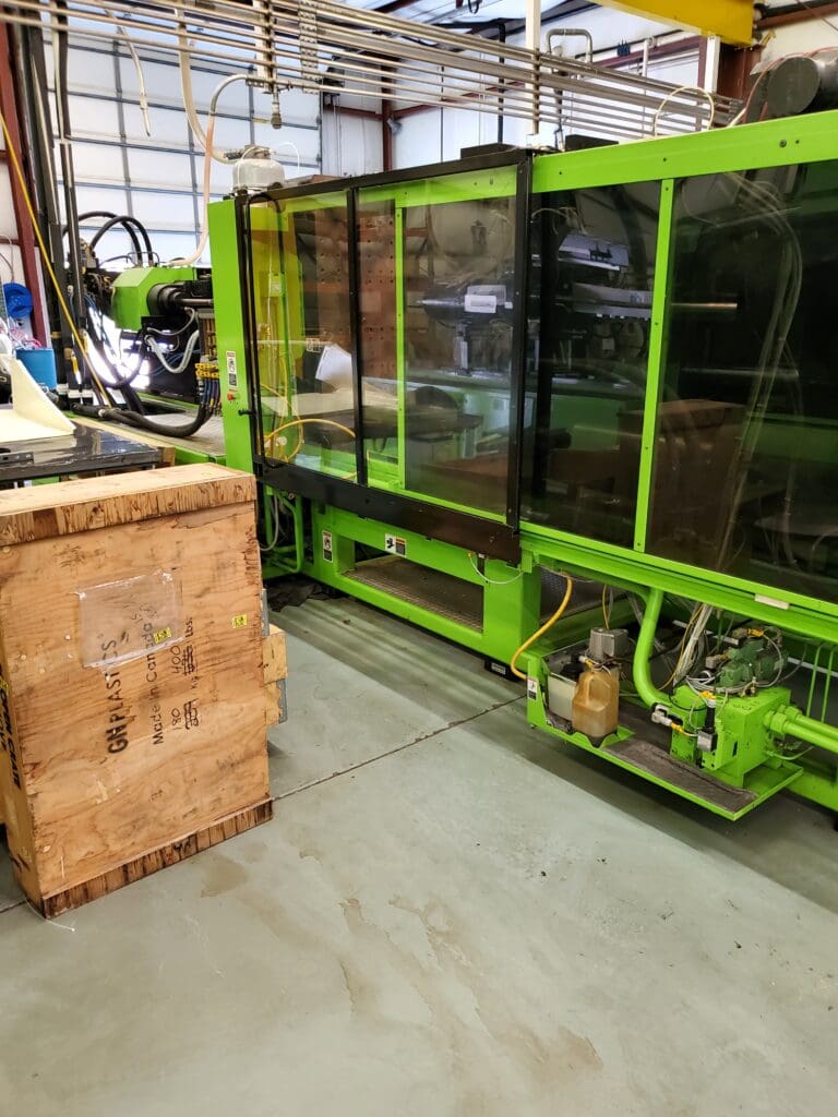 Used Engel 3550/600 Injection Molding Machine For Sale