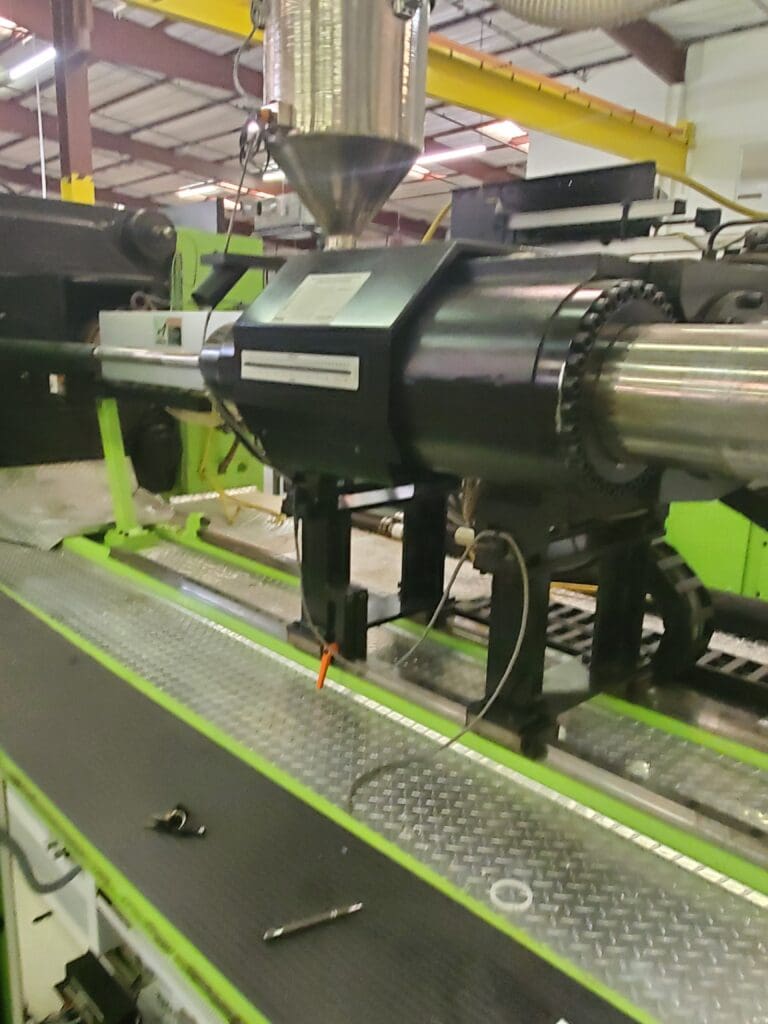 Used Engel 450 Injection Molding Machine For Sale