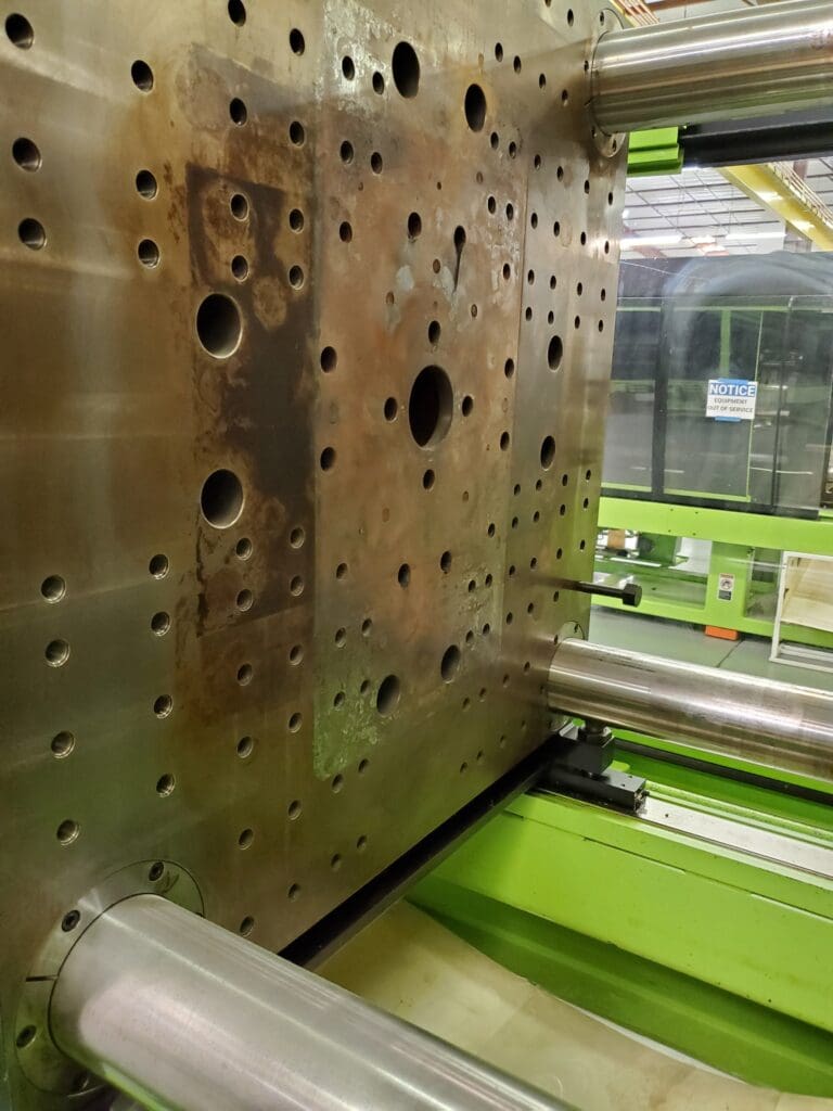 Used Engel 450 Injection Molding Machine For Sale