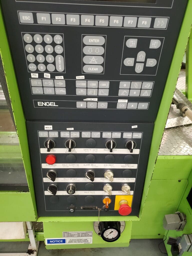 Used Engel 450 Injection Molding Machine For Sale