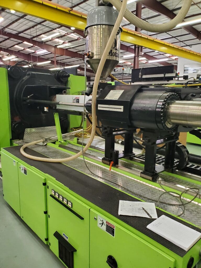 Used Engel 450 Injection Molding Machine For Sale