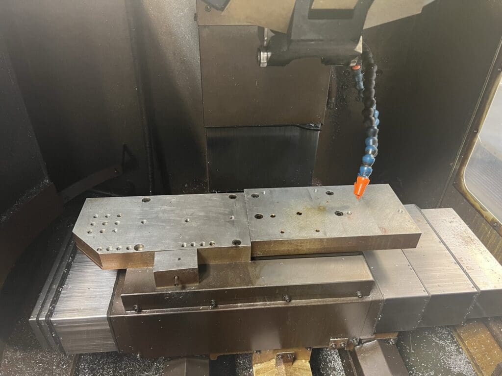 Used Hitachi Seiki DS-250 CNC Vertical Machining Center For Sale