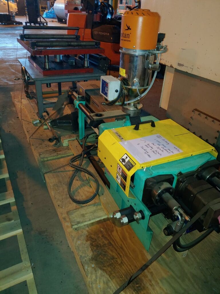 Used Arburg 570c 2000-800/350 Injection Molding Machine For Sale