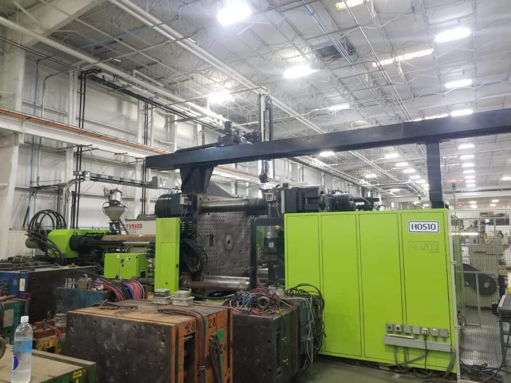 Used Engel 23050/1900 Injection Molding Machinefor Sale