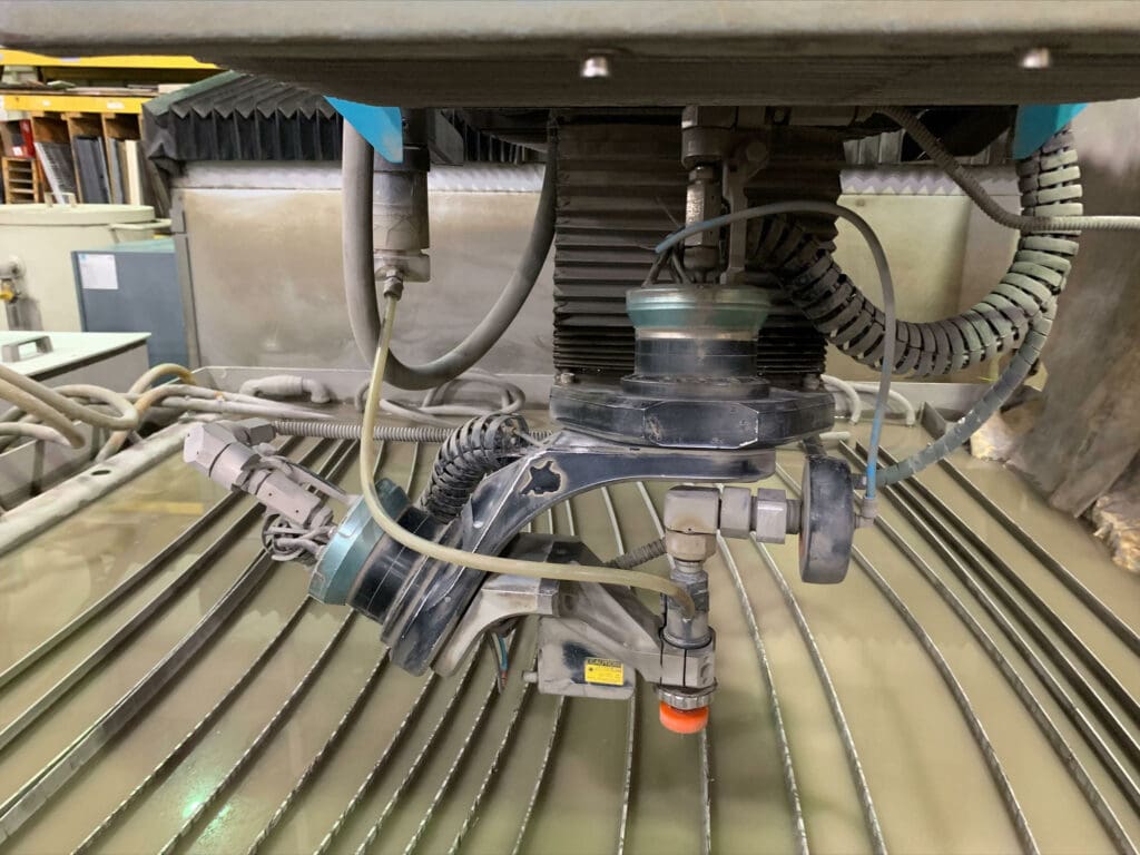 2013 Flow Mach 3 1313b Waterjet, photo 5 of 11