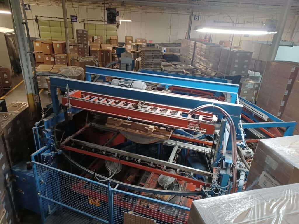 Used Maac 104R3 Thermoformer for Sale