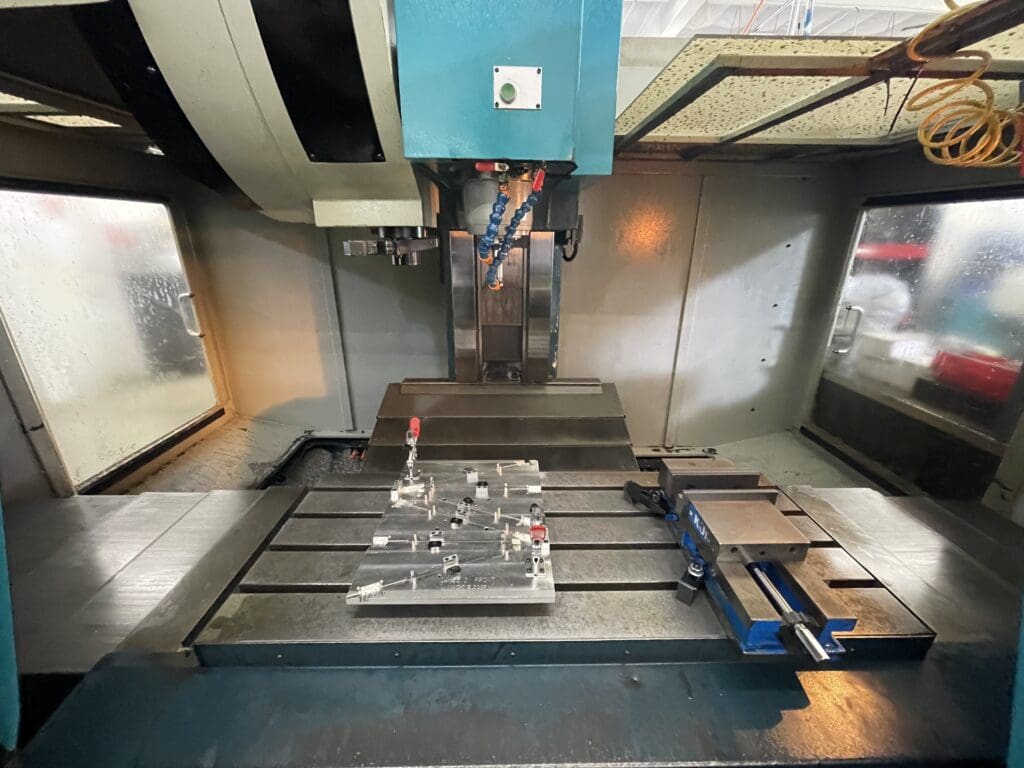 Used Akira Seiki SV1000 CNC Vertical Machining Center for Sale