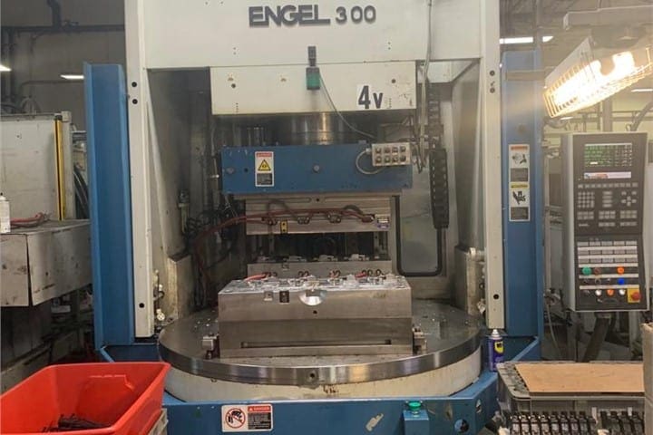 2004 Engel 700H/ES300
