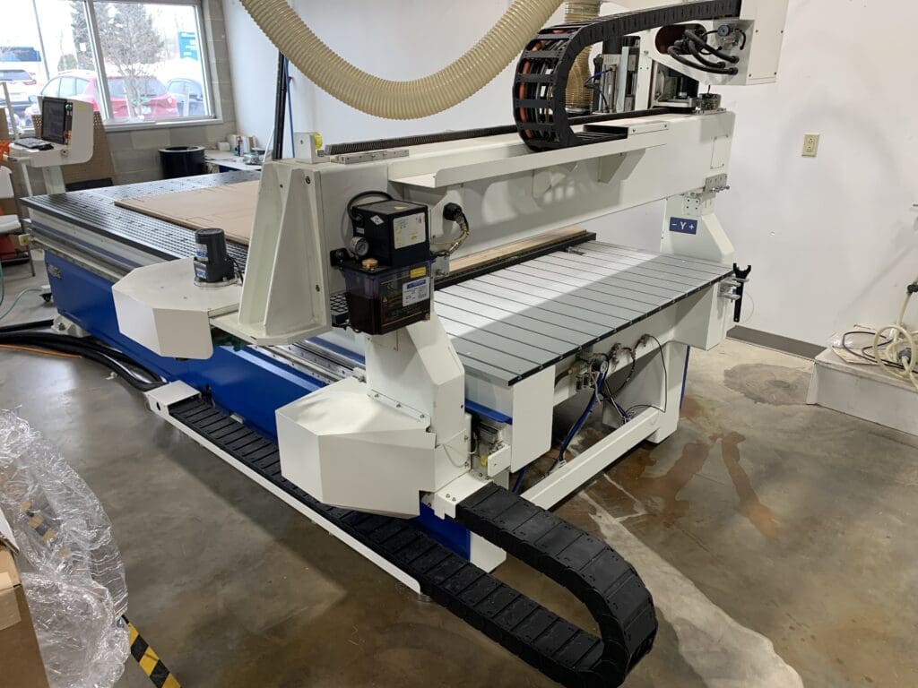 Used Hendrick HSR-R68 510 CNC Router for Sale