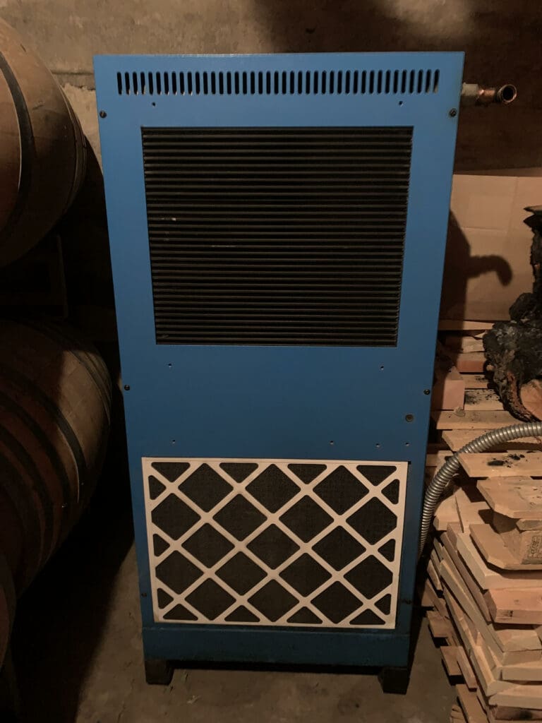 Used Hydrovane HVRSFR2B Air Compressor For Sale