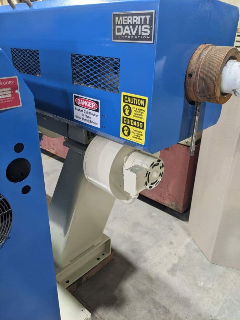 Used Merrit-Davis MX A/C R.H Extruder for Sale