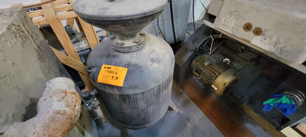 Used Mitsubishi Abrasive Hopper Waterjet Auxiliary For Sale