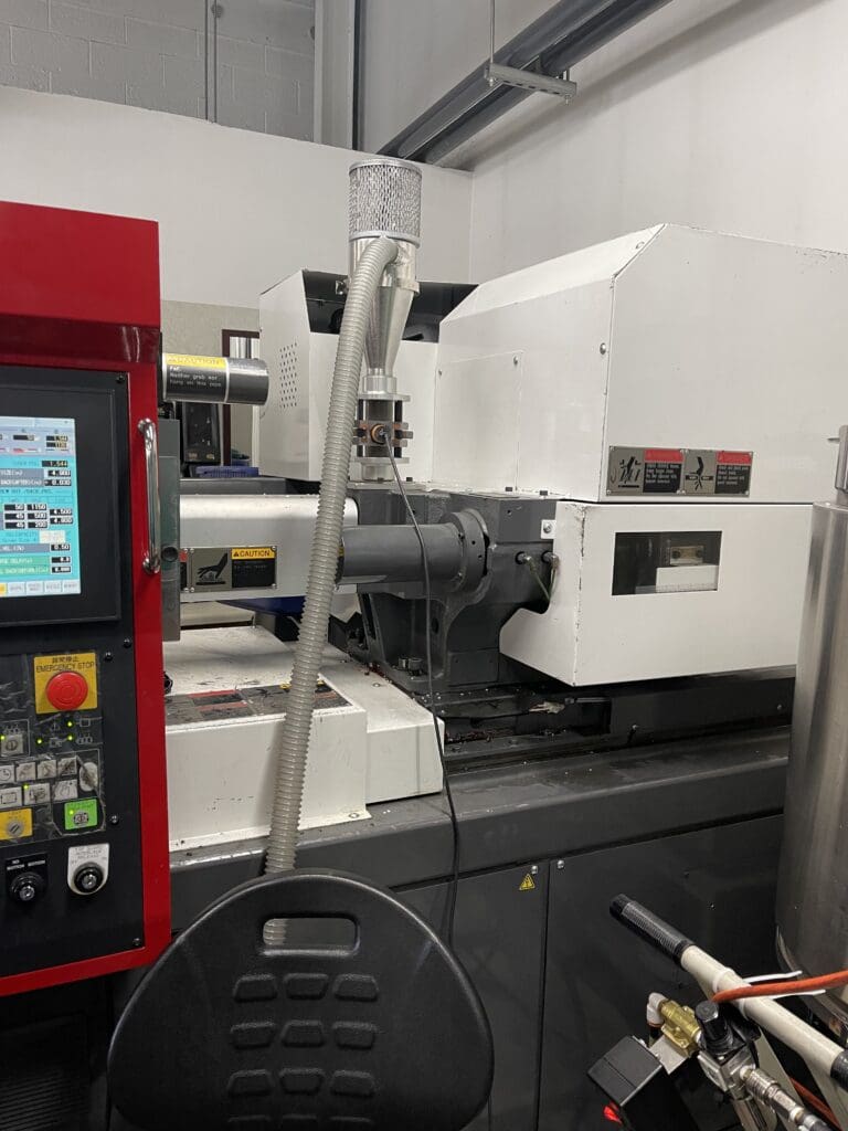 Used Niigata MD110X Injection Molding Machine For Sale