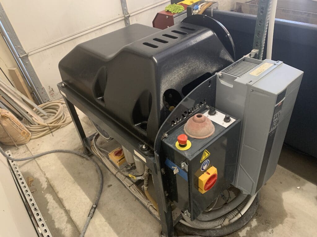 Used Omax Maxiem 2030-40 CNC Waterjet For Sale