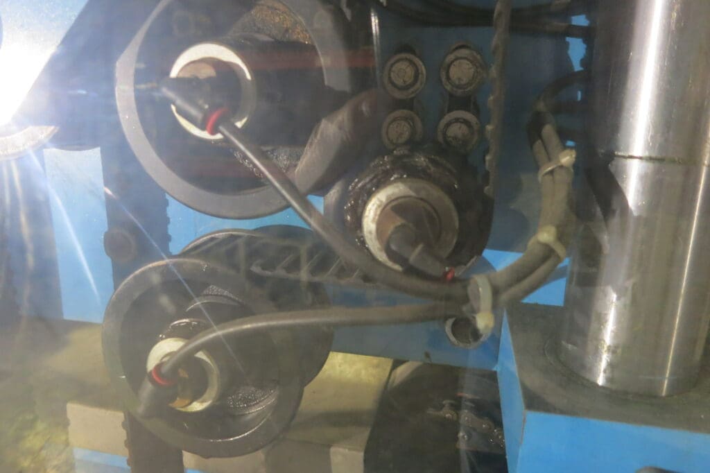 Used Plastic Extrusion Machinery 325 Extruder For Sale