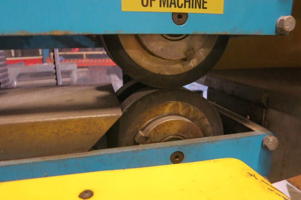 Used Plastic Extrusion Machinery 325 Extruder For Sale