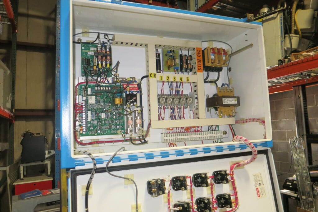Used Plastic Extrusion Machinery 325 Extruder For Sale