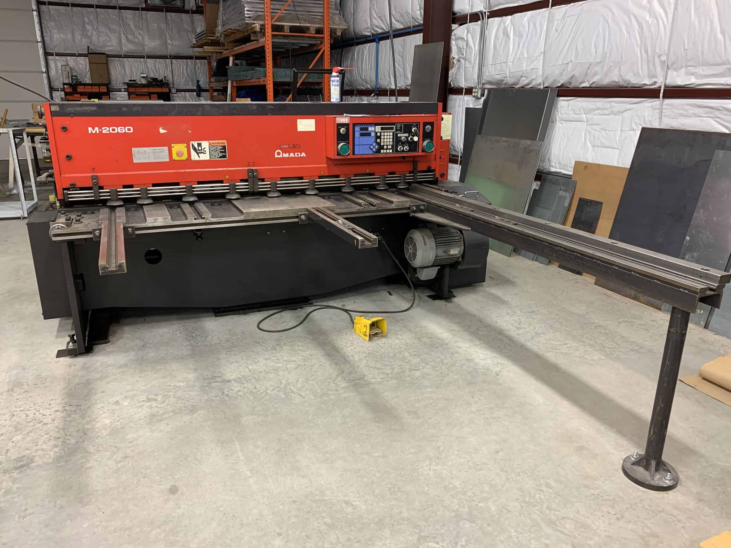 1999 Amada M-2060