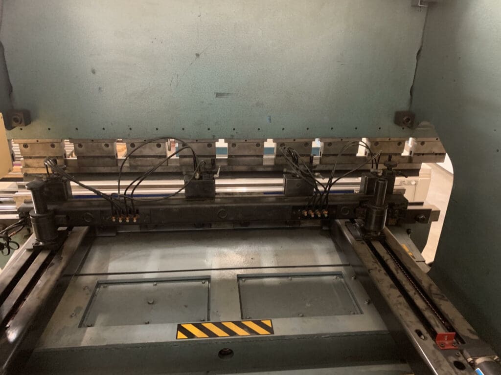 Used Amada RG-80S Press Brake For Sale