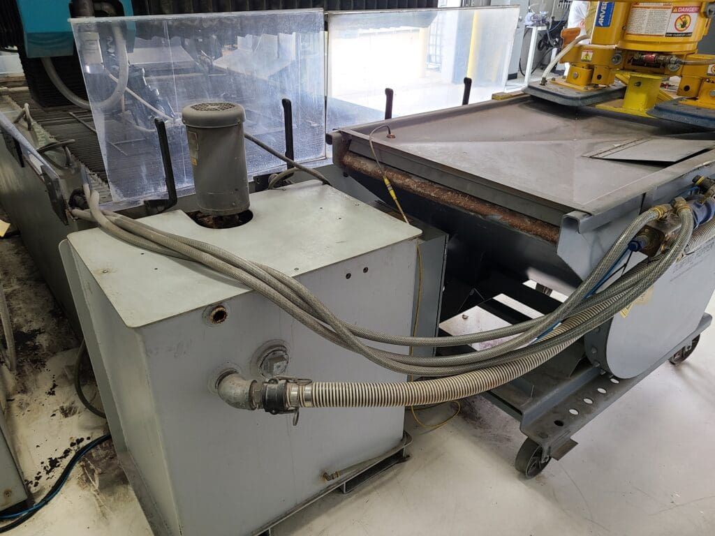 Used Flow Mach 4 2513c CNC Waterjet For Sale