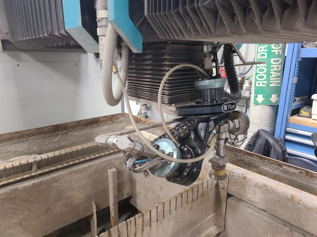 Used Flow Mach 4 2513c CNC Waterjet For Sale