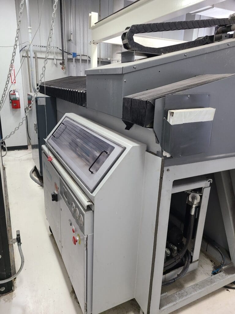 Used Flow Mach 4 2513c CNC Waterjet For Sale