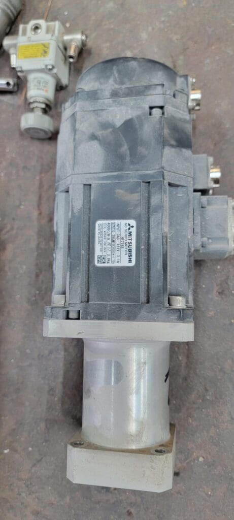 Used Mitsubishi DX612 Suprema Z-Axis Waterjet Auxiliary Equipment For Sale