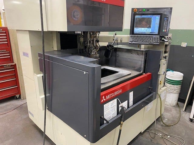 2008 Mitsubishi FA10 Advance