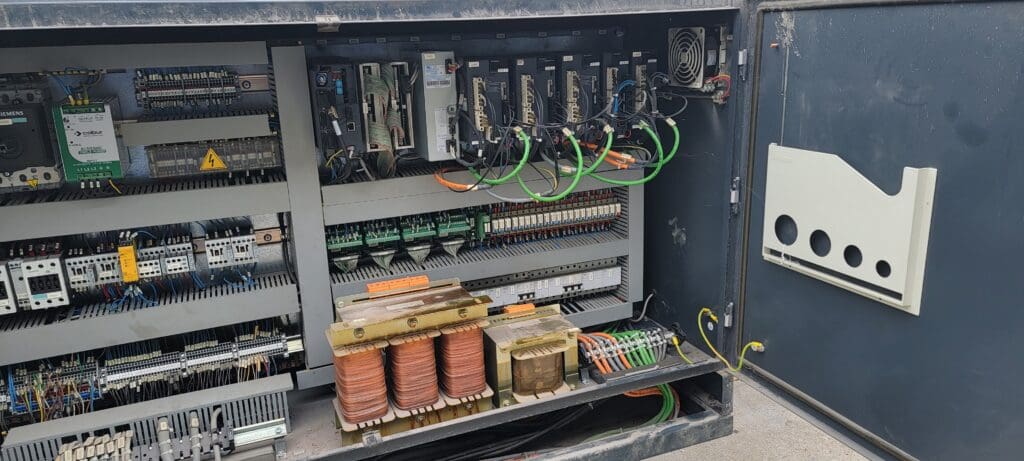 Used Mitsubishi Suprema DX612 Electrical Cabinet Waterjet Auxiliary Equipment For Sale