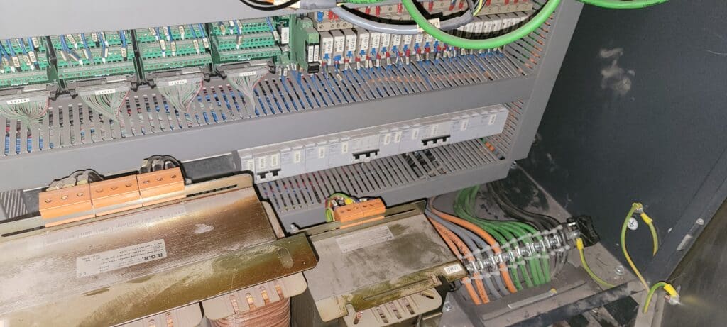 Used Mitsubishi Suprema DX612 Electrical Cabinet Waterjet Auxiliary Equipment For Sale