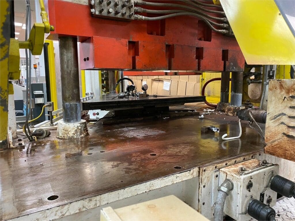 Used Uniloy 135-3S Blow Molder for Sale