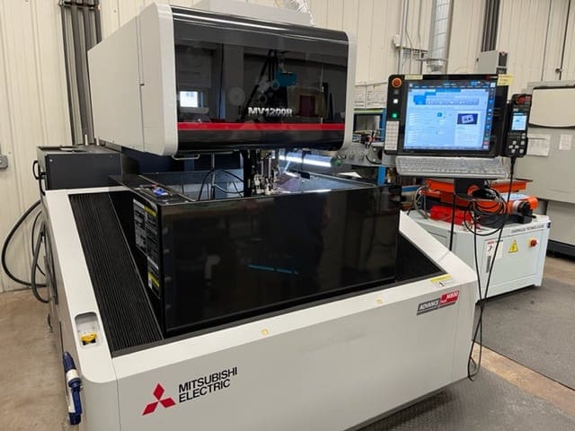 2018 Mitsubishi MV1200R