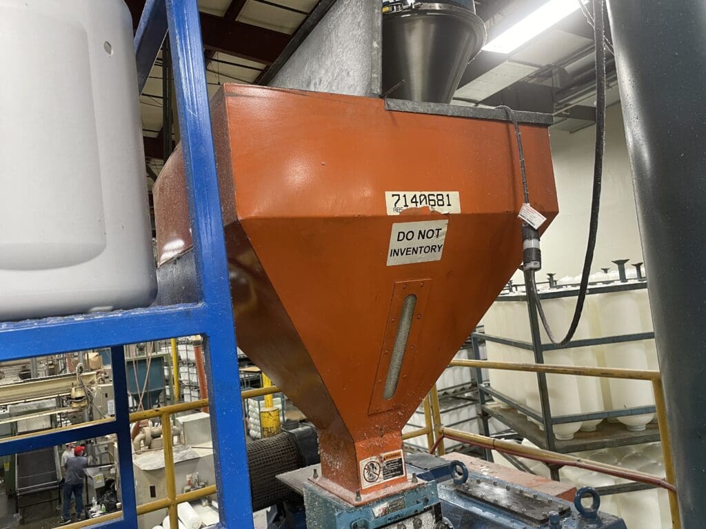 Used Sterling SE-425D Blow Molder for Sale