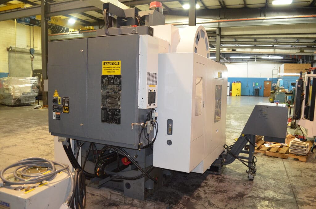 Used YCM FX380A Vertical Machining Centers for Sale