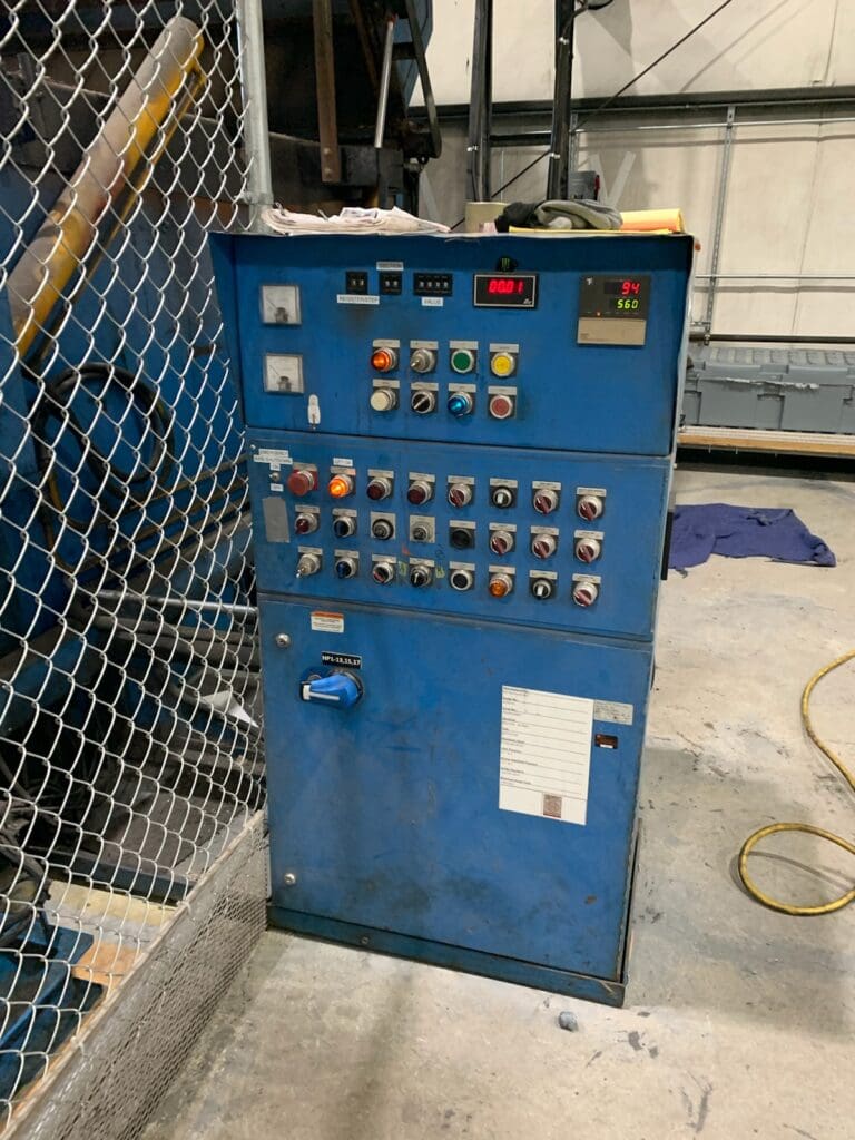 1998 FSP M100-PC Clamshell Rotational Molder For Sale