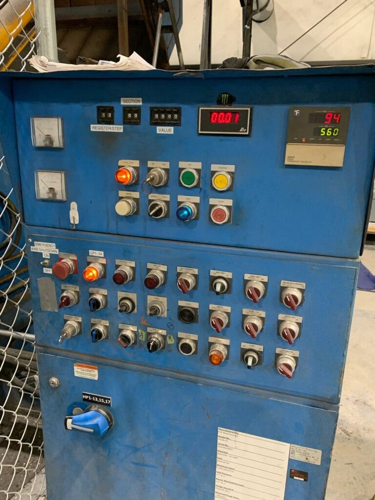 1998 FSP M100-PC Clamshell Rotational Molder For Sale