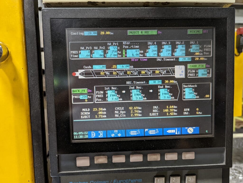 Used Dima DMT-550 Injection Molding Machine For Sale