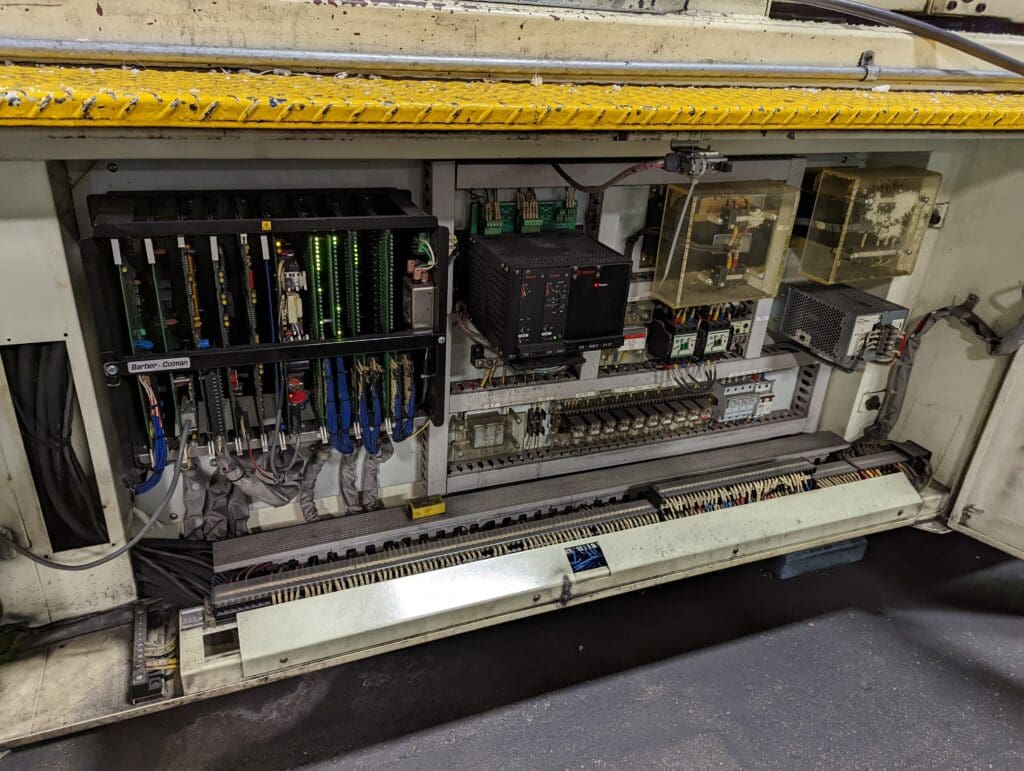 Used Dima DMT-550 Injection Molding Machine For Sale