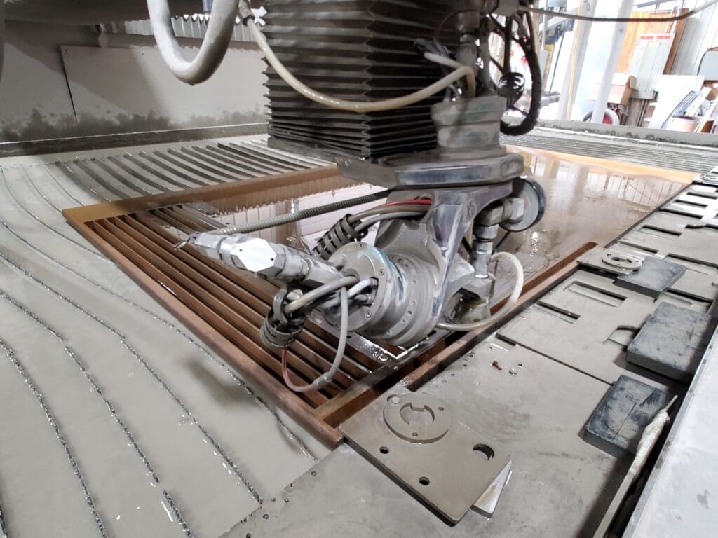 Used Flow Mach 4 4020b CNC Waterjet For Sale