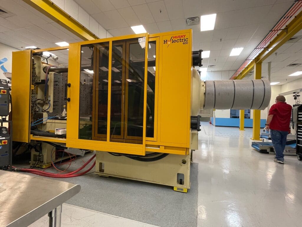 Used Husky H400 RS55/50 Injection Molding Machine For Sale