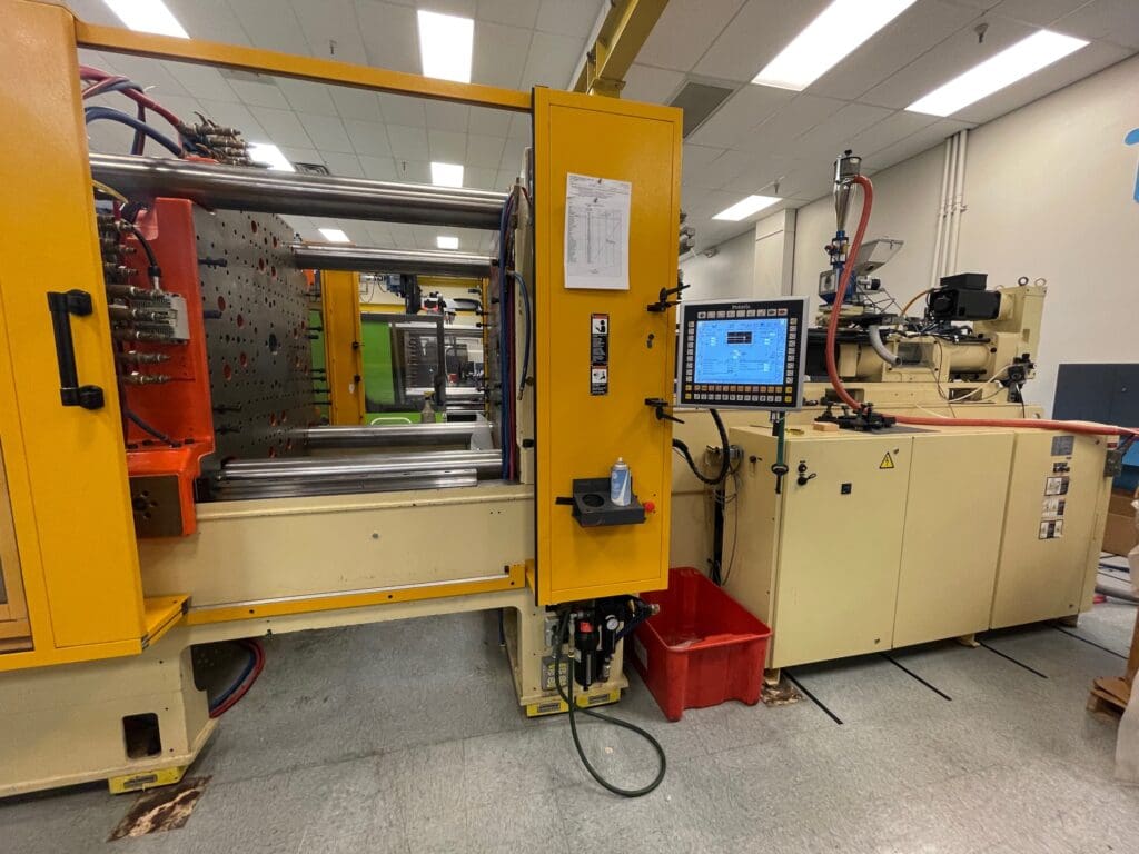 Used Husky H400 RS55/50 Injection Molding Machine For Sale