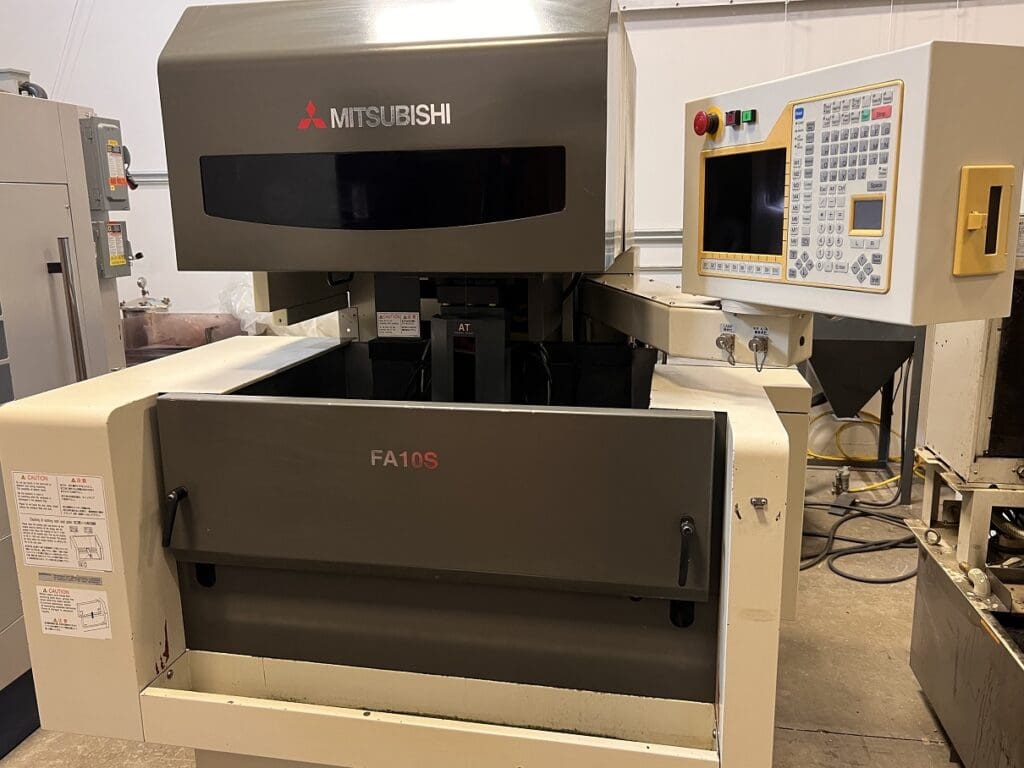 2005 Mitsubishi FA10S