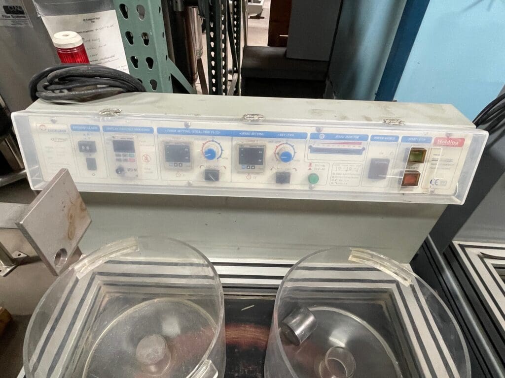 Used Techniks Spinner HD-750L Deburring Machine For Sale