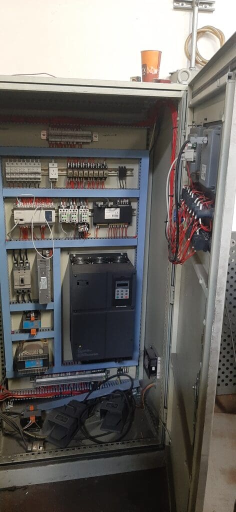 Used Yangli JH25-200 Gap Press For Sale