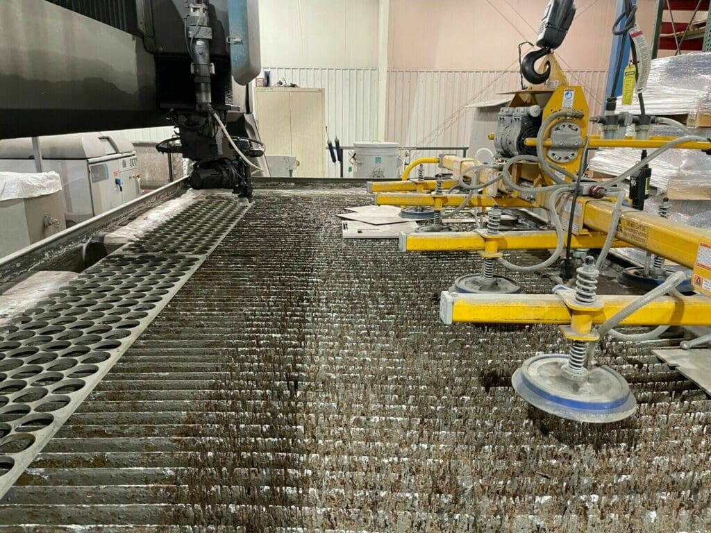 2015 Flow Mach 4 4020c Waterjet, photo 3 of 9