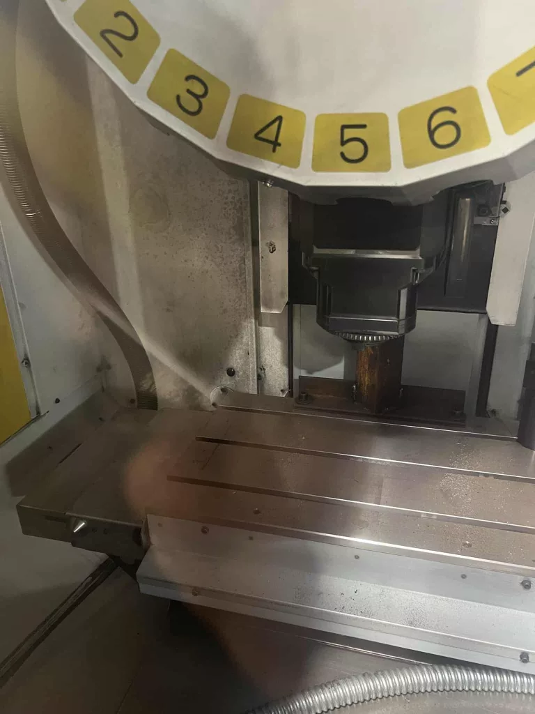 2017 Fanuc Robodrill a-D21MiB5 CNC Vertical Machining Center, photo 5 of 6