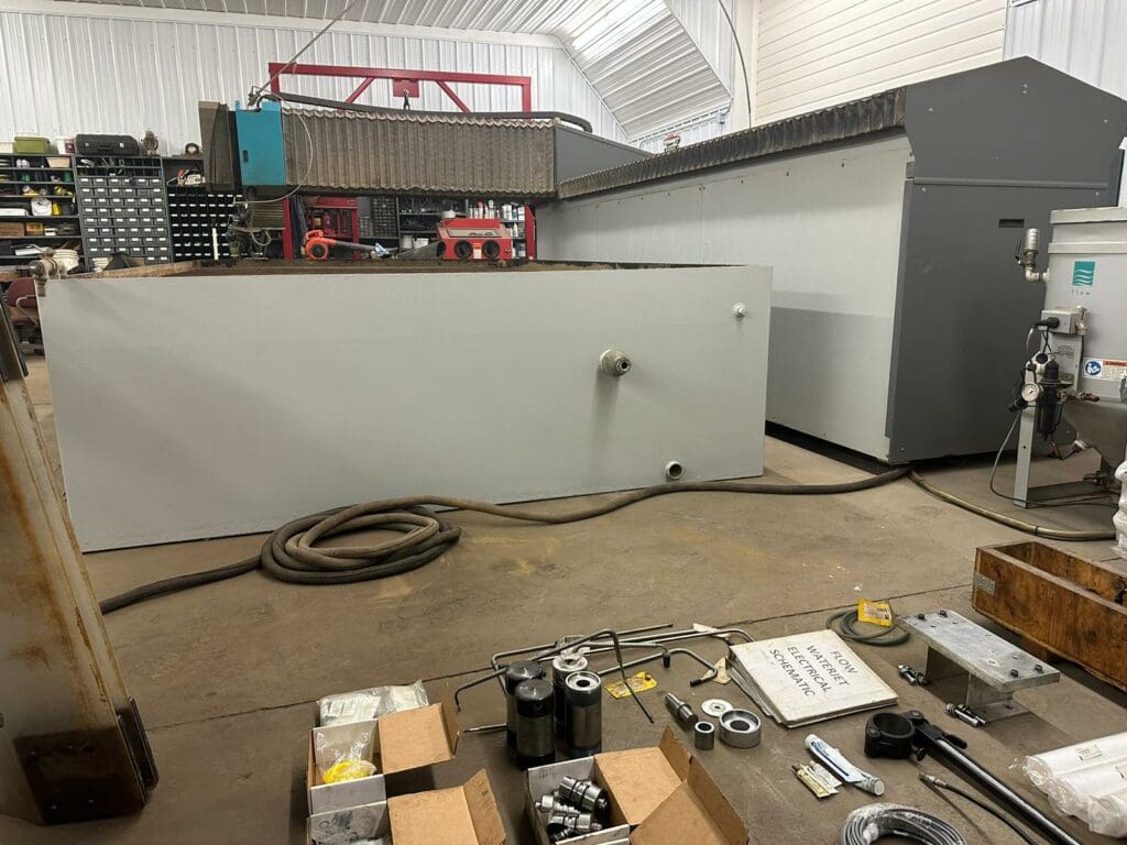 2011 Flow Mach 4 4020b-XD Waterjet, photo 10 of 19