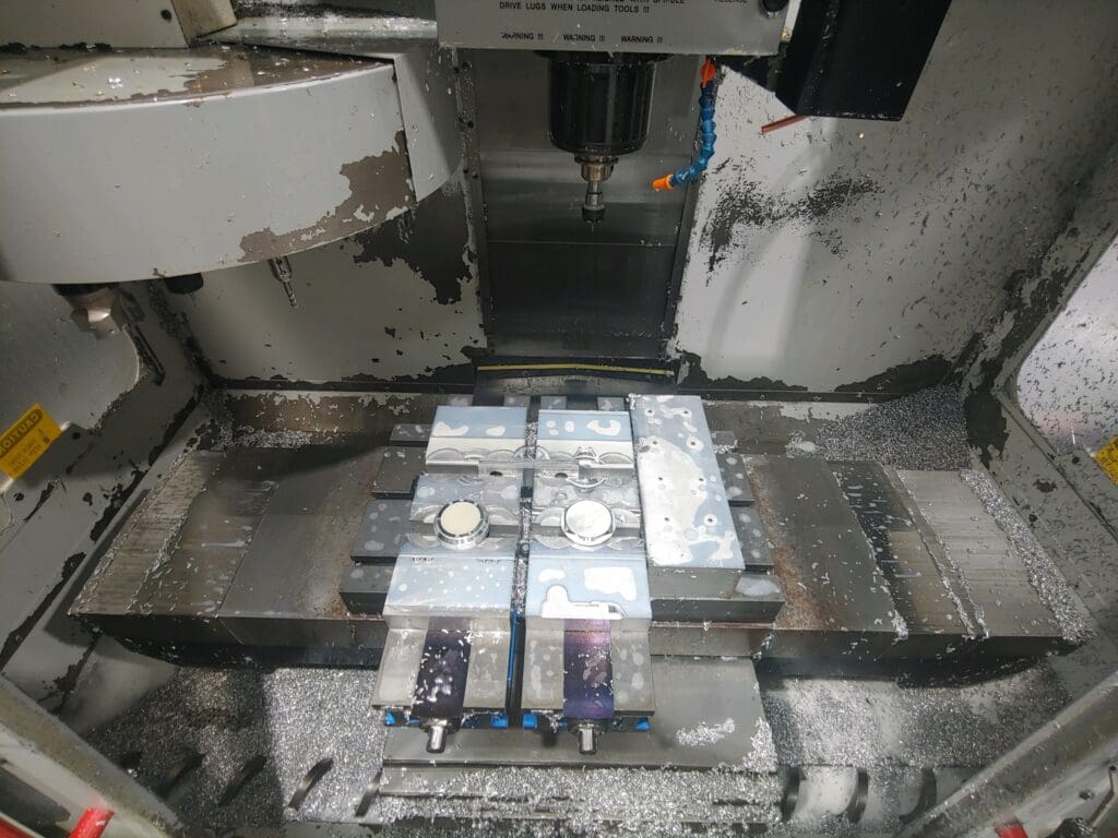 1996 Haas VF-1 CNC Vertical Machining Center, photo 3 of 4